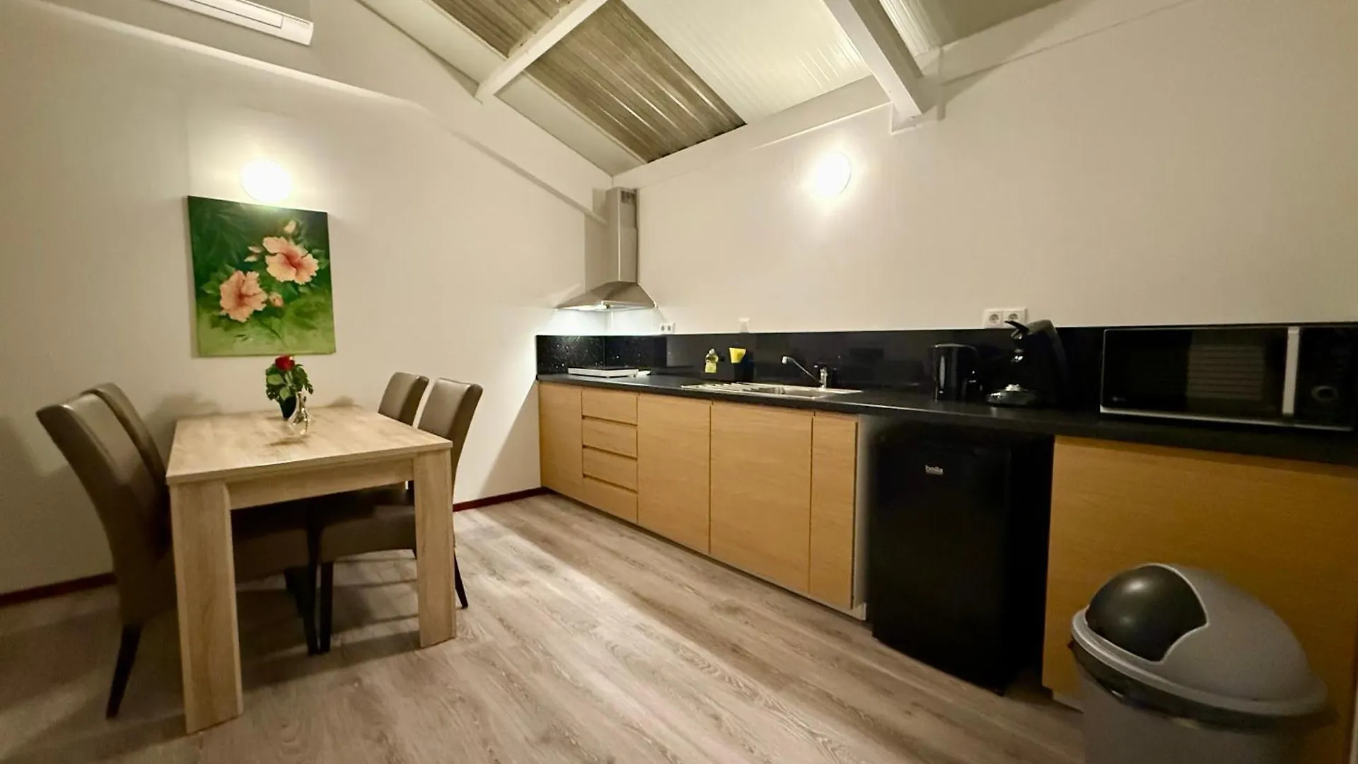 Apartment Holiday Home Vijfhuizen 4Pers